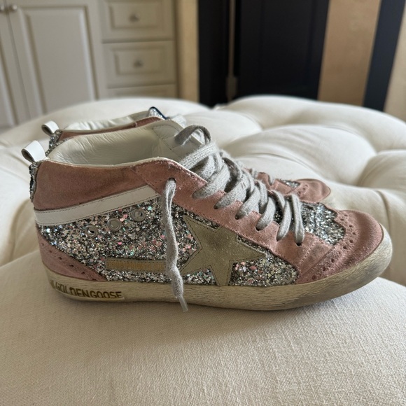 💖💖 AUTHENTIC GOLDEN GOOSE SNEAKERS -LMITED EDITION 💖💖 - Picture 3 of 7